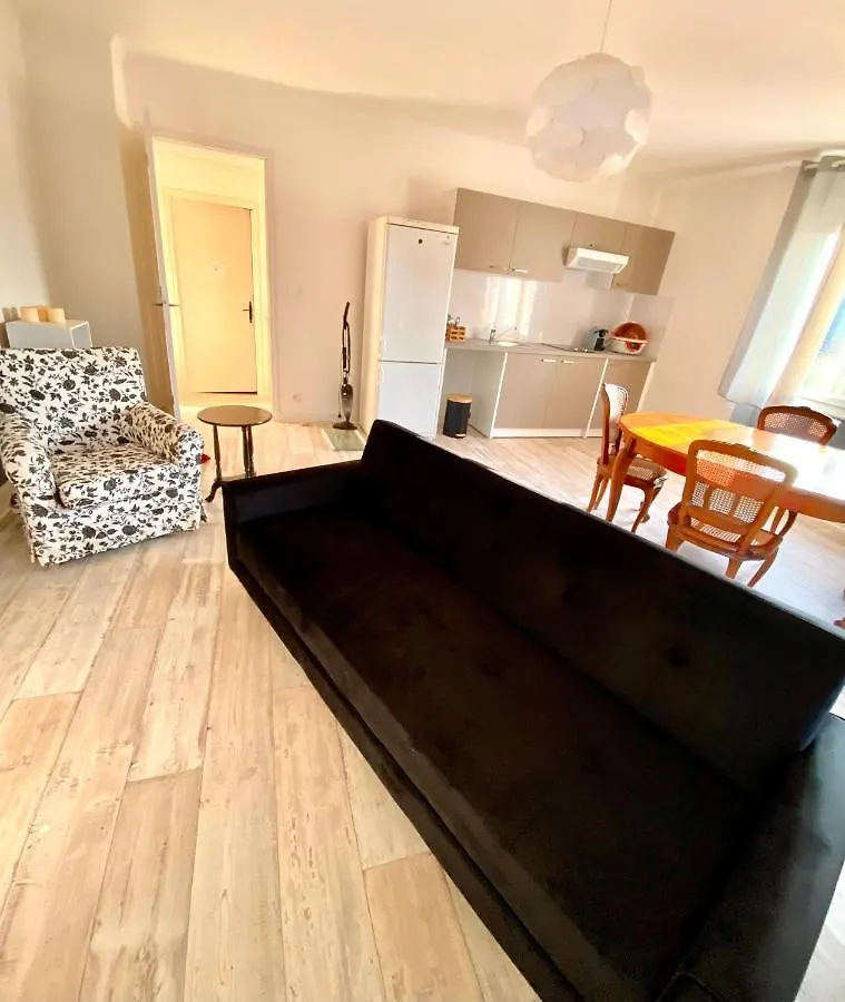 Appartement Renove 80 M2 Foix 0*,  Francie